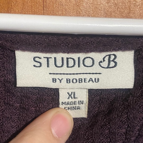 Purple sweater - Picture 2 of 3